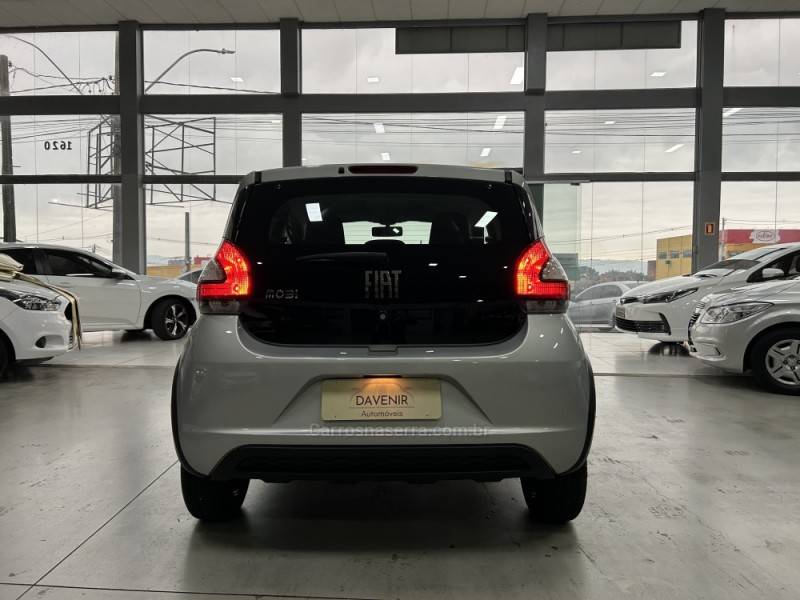 FIAT - MOBI - 2023/2023 - Prata - R$ 56.900,00