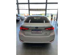 TOYOTA - COROLLA - 2022/2023 - Branca - R$ 149.900,00