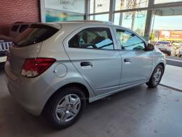 CHEVROLET - ONIX - 2018/2018 - Prata - R$ 51.900,00