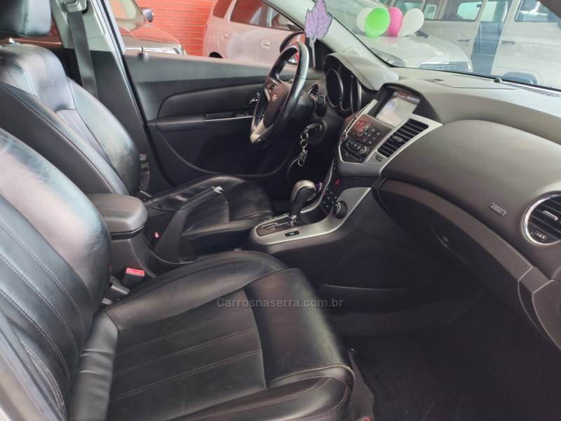 CHEVROLET - CRUZE - 2013/2013 - Prata - R$ 59.900,00