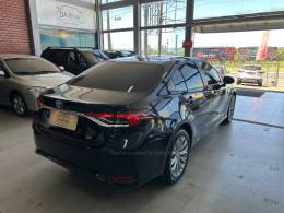 TOYOTA - COROLLA - 2022/2023 - Preta - R$ 134.900,00