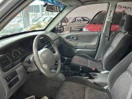 CHEVROLET - TRACKER - 2008/2008 - Prata - Sob Consulta