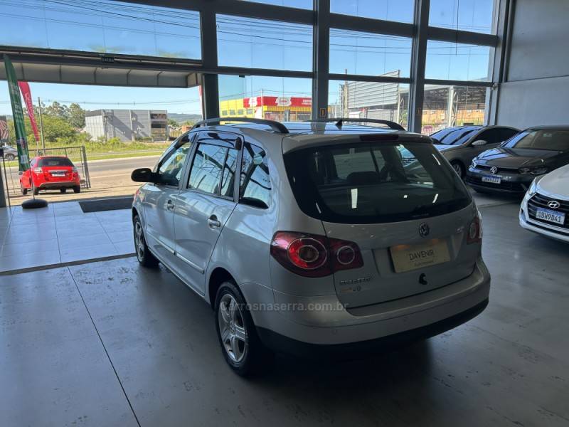VOLKSWAGEN - SPACEFOX - 2008/2009 - Prata - R$ 33.900,00