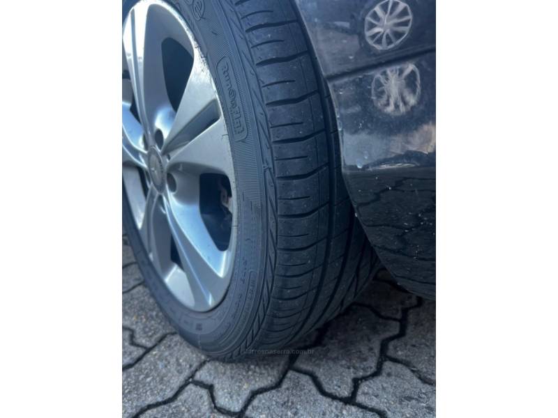 MERCEDES-BENZ - C 180 - 2016/2016 - Preta - R$ 110.000,00