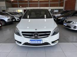 MERCEDES-BENZ - B 200 - 2012/2013 - Branca - Sob Consulta
