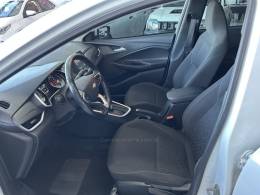 CHEVROLET - ONIX - 2020/2020 - Branca - R$ 73.900,00