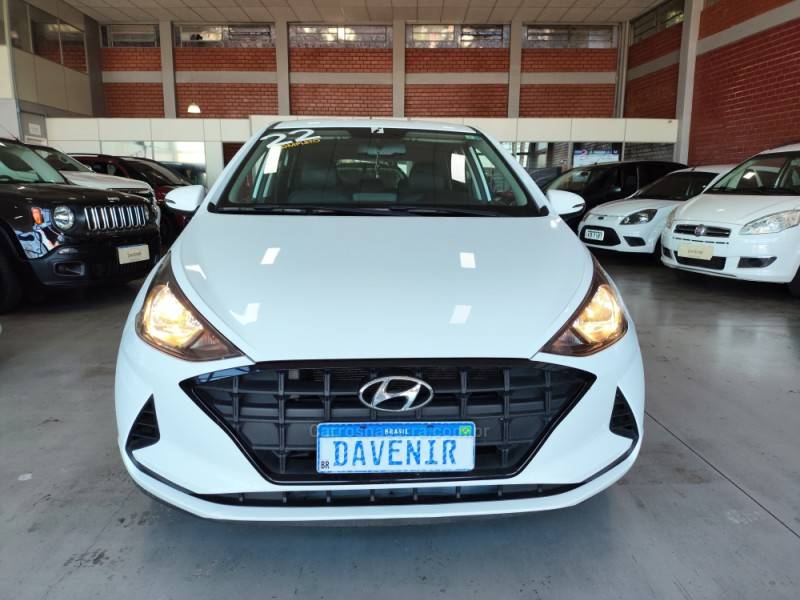 HYUNDAI - HB20 - 2021/2022 - Branca - R$ 72.900,00