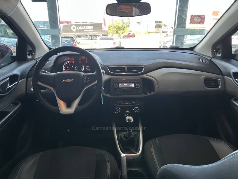 CHEVROLET - ONIX - 2019/2019 - Vermelha - R$ 57.900,00