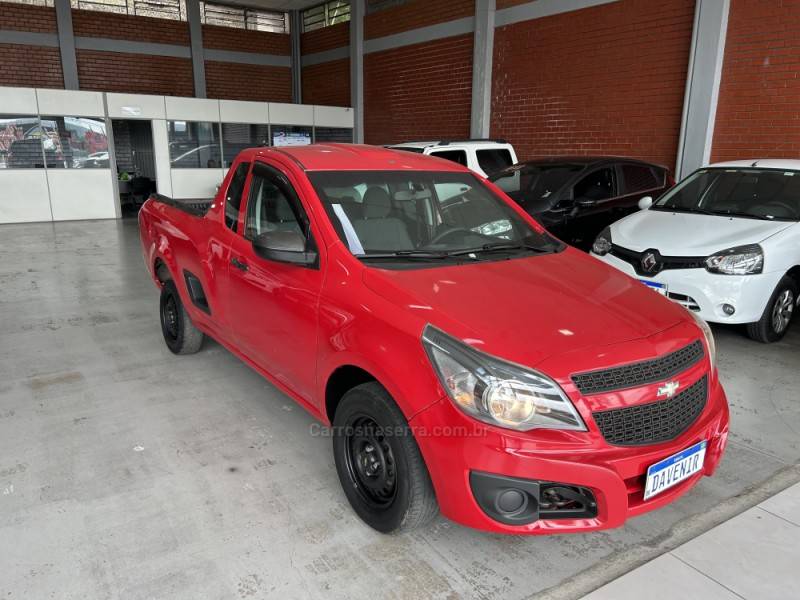 CHEVROLET - MONTANA - 2013/2013 - Vermelha - R$ 42.900,00