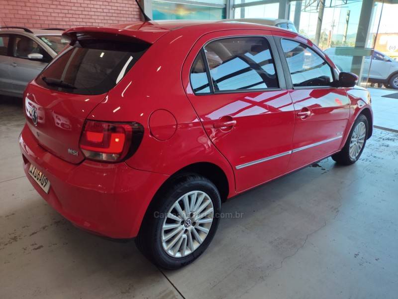 VOLKSWAGEN - GOL - 2015/2015 - Vermelha - R$ 46.900,00
