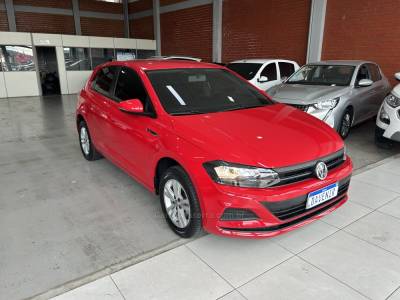 VOLKSWAGEN - POLO - 2019/2020 - Vermelha - R$ 71.900,00