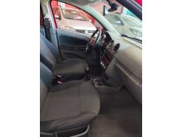 VOLKSWAGEN - GOL - 2015/2015 - Vermelha - R$ 46.900,00
