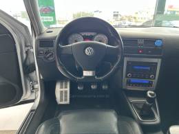 VOLKSWAGEN - GOLF - 2012/2013 - Prata - R$ 61.900,00