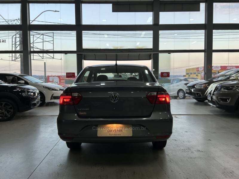 VOLKSWAGEN - VOYAGE - 2020/2021 - Cinza - R$ 59.900,00