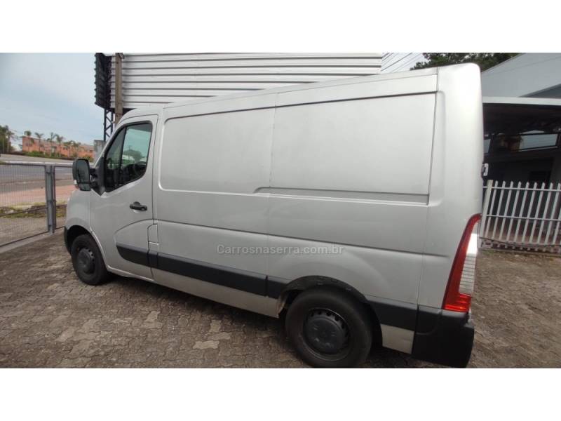 RENAULT - MASTER - 2016/2017 - Cinza - R$ 124.900,00