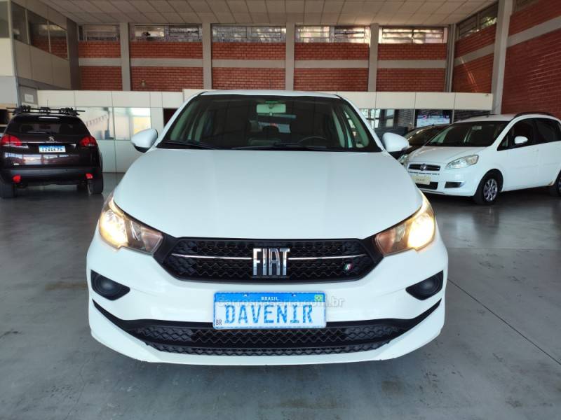 FIAT - CRONOS - 2021/2022 - Branca - R$ 75.900,00