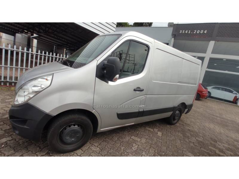 RENAULT - MASTER - 2016/2017 - Cinza - R$ 124.900,00