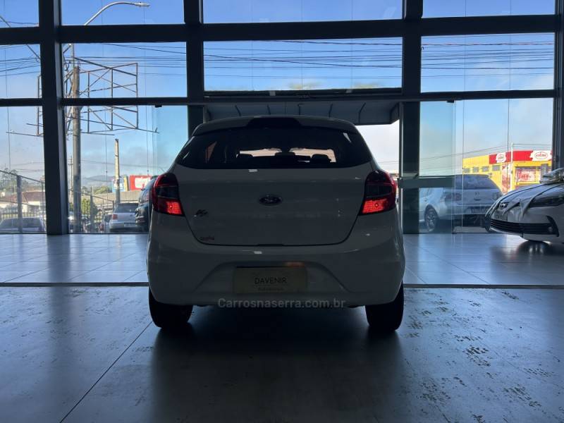 FORD - KA - 2017/2018 - Branca - R$ 49.900,00