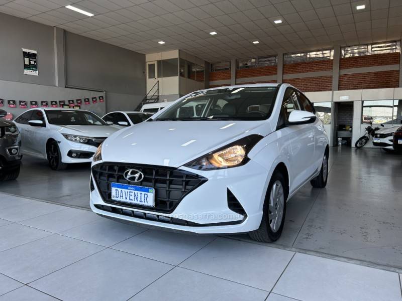 HYUNDAI - HB20 - 2021/2022 - Branca - R$ 72.900,00