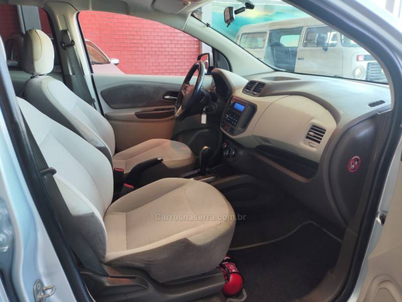 CHEVROLET - SPIN - 2012/2013 - Prata - R$ 57.900,00