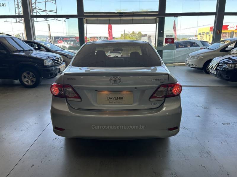 TOYOTA - COROLLA - 2014/2014 - Prata - R$ 74.900,00