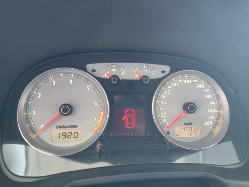 VOLKSWAGEN - GOLF - 2014/2014 - Vermelha - R$ 59.900,00