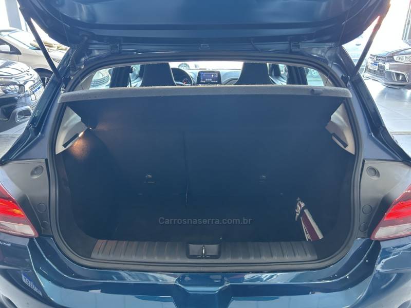 CHEVROLET - ONIX - 2024/2024 - Azul - R$ 74.900,00