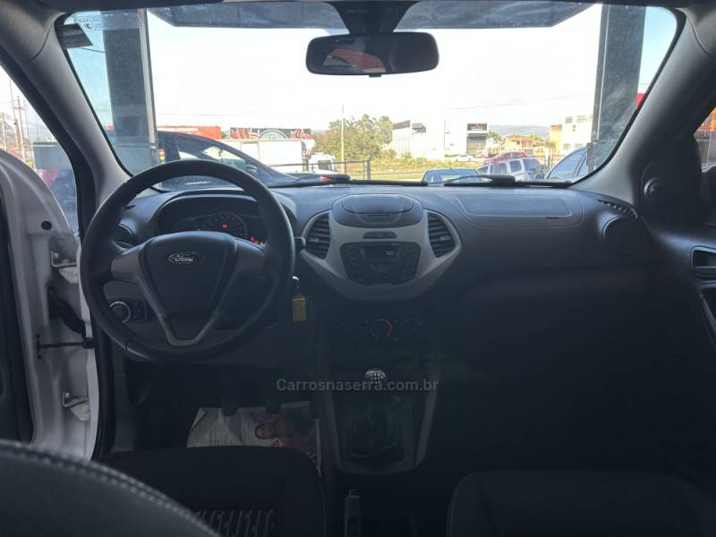 FORD - KA - 2017/2018 - Branca - R$ 49.900,00