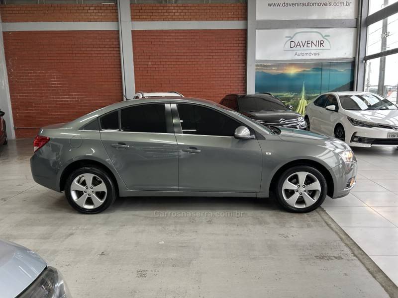 CHEVROLET - CRUZE - 2012/2012 - Cinza - R$ 58.900,00