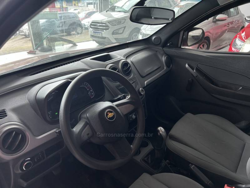 CHEVROLET - MONTANA - 2013/2013 - Vermelha - R$ 42.900,00