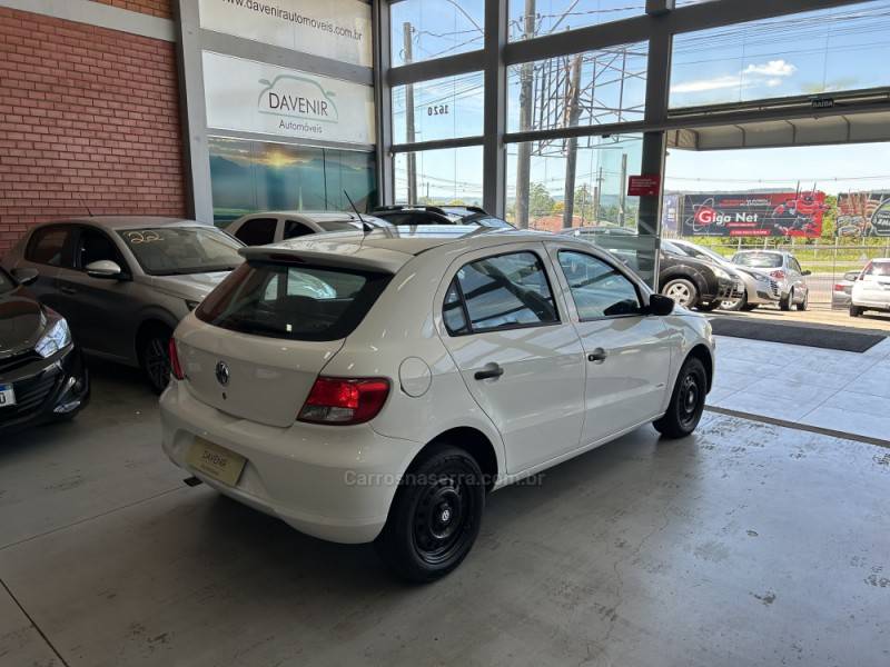 VOLKSWAGEN - GOL - 2009/2010 - Branca - R$ 22.900,00