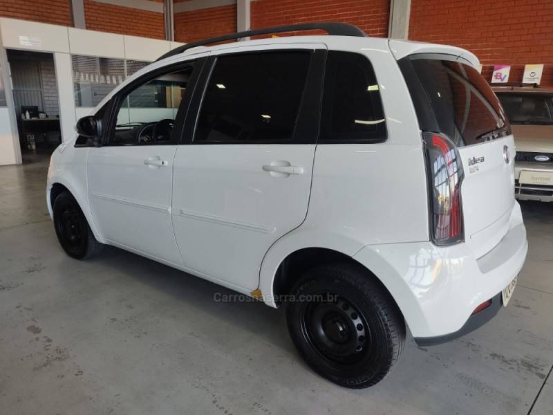 FIAT - IDEA - 2013/2014 - Branca - R$ 38.900,00