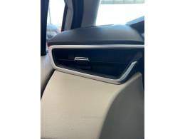 TOYOTA - COROLLA - 2022/2023 - Branca - R$ 149.900,00