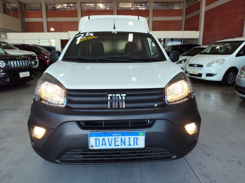 FIAT - FIORINO - 2023/2024 - Branca - R$ 99.800,00
