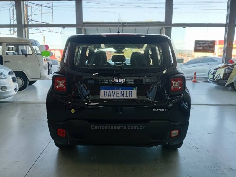 JEEP - RENEGADE - 2015/2016 - Preta - R$ 67.900,00