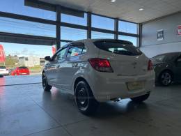 CHEVROLET - ONIX - 2015/2015 - Branca - R$ 48.900,00
