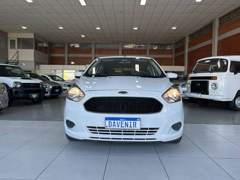 FORD - KA - 2017/2018 - Branca - R$ 49.900,00