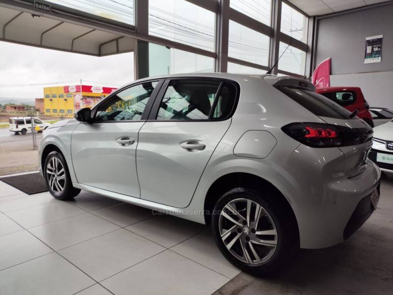 PEUGEOT - 208 - 2021/2022 - Prata - R$ 79.900,00