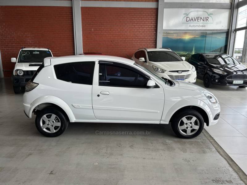 FORD - KA - 2013/2013 - Branca - R$ 29.900,00