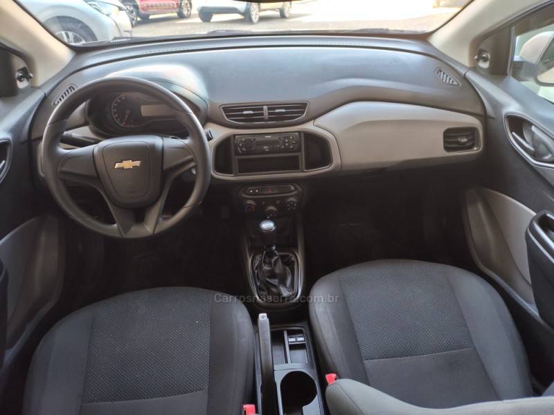 CHEVROLET - ONIX - 2018/2018 - Branca - R$ 49.900,00