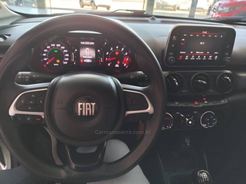 FIAT - CRONOS - 2021/2022 - Branca - R$ 75.900,00