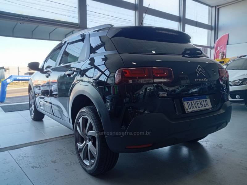 CITROËN - C4 CACTUS - 2021/2022 - Preta - R$ 81.900,00
