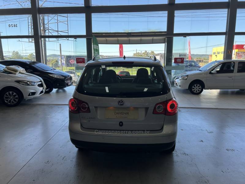 VOLKSWAGEN - SPACEFOX - 2008/2009 - Prata - R$ 33.900,00