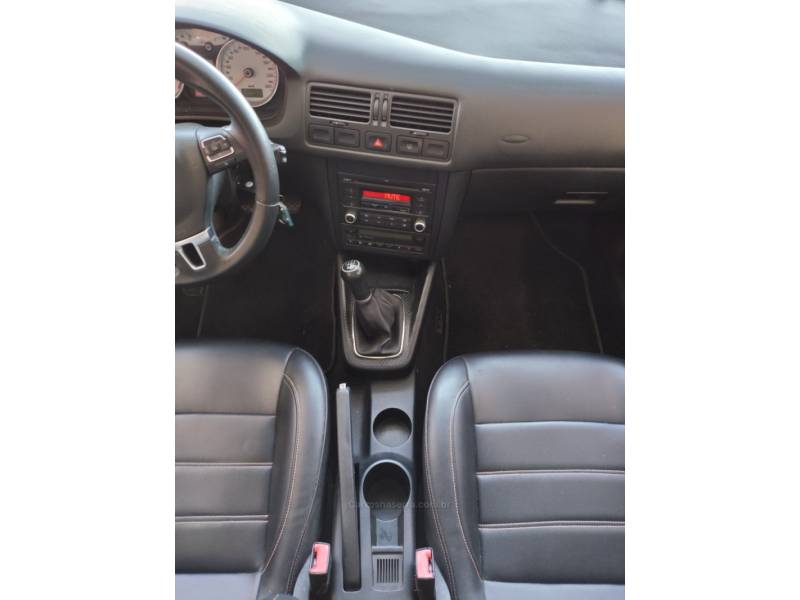 VOLKSWAGEN - GOLF - 2014/2014 - Vermelha - R$ 59.900,00