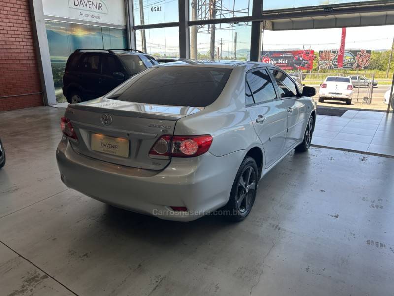 TOYOTA - COROLLA - 2014/2014 - Prata - R$ 74.900,00