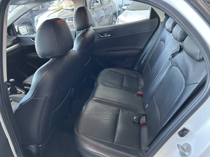 HYUNDAI - HB20 - 2021/2022 - Branca - R$ 72.900,00