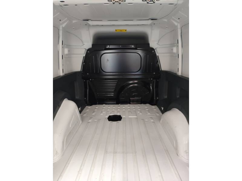 FIAT - FIORINO - 2023/2024 - Branca - R$ 99.800,00