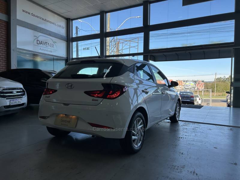 HYUNDAI - HB20 - 2021/2022 - Branca - R$ 72.900,00