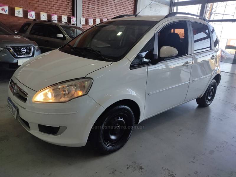 FIAT - IDEA - 2013/2014 - Branca - R$ 38.900,00