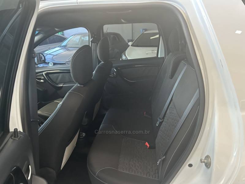 RENAULT - OROCH - 2017/2017 - Branca - R$ 74.900,00